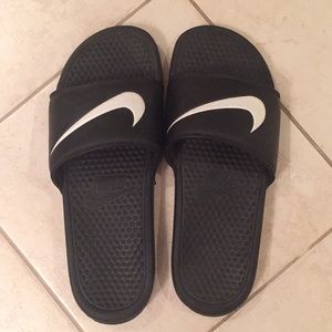 NIKE Men's Size 10